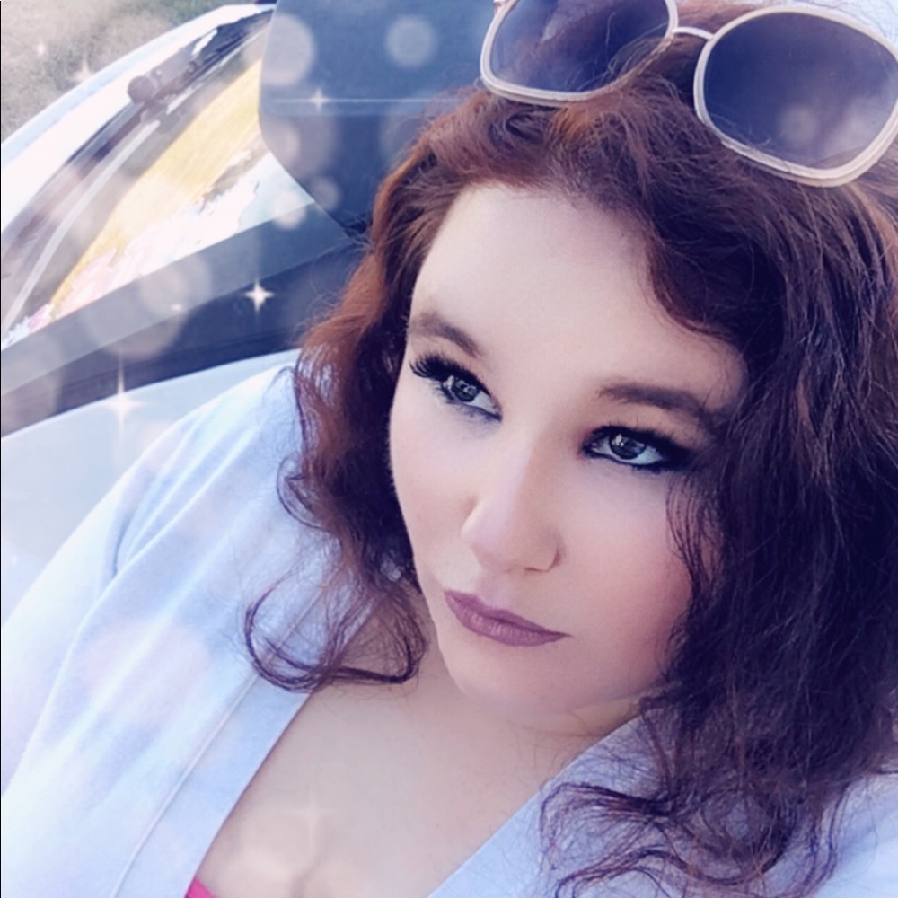 Meet your Posher, Amber